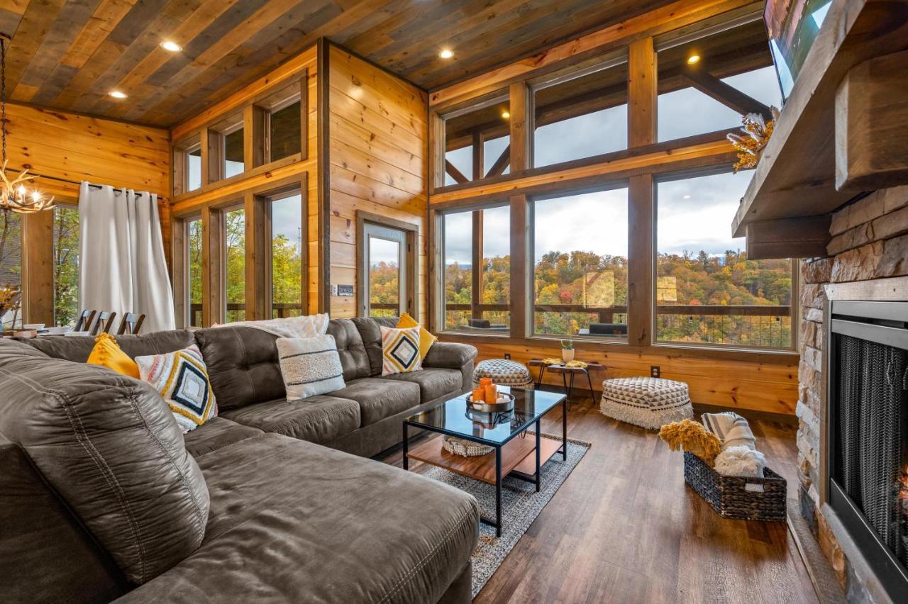 The Overlook - '21 Cabin - Gorgeous Unobstructed Views - Fire Pit Table - Gamerm - Hottub - Xbox - Lots Of Bears Gatlinburg Kültér fotó