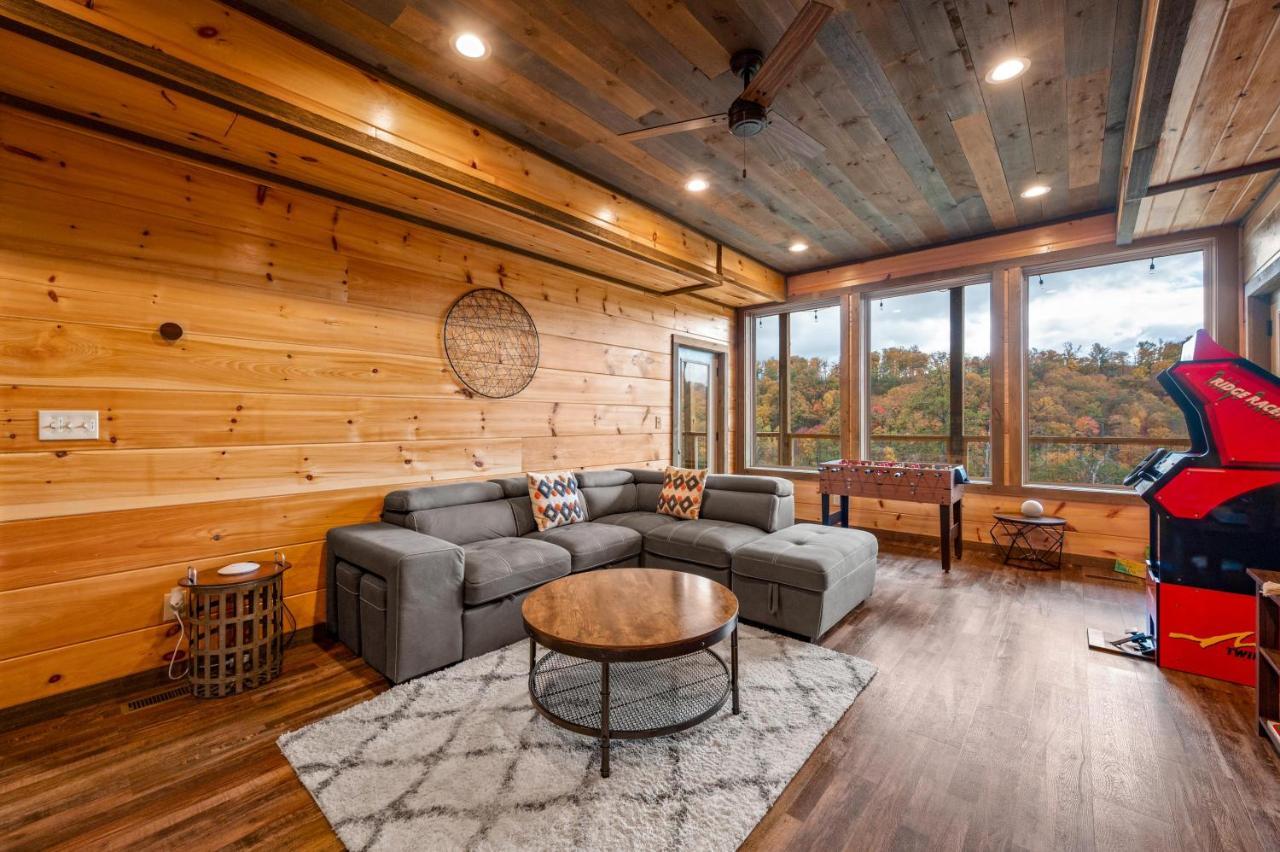 The Overlook - '21 Cabin - Gorgeous Unobstructed Views - Fire Pit Table - Gamerm - Hottub - Xbox - Lots Of Bears Gatlinburg Kültér fotó