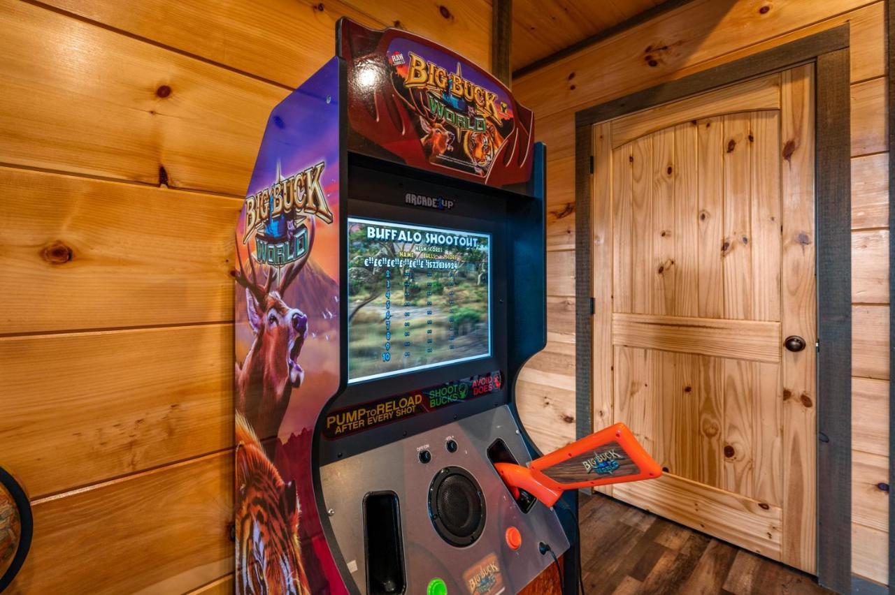 The Overlook - '21 Cabin - Gorgeous Unobstructed Views - Fire Pit Table - Gamerm - Hottub - Xbox - Lots Of Bears Gatlinburg Kültér fotó