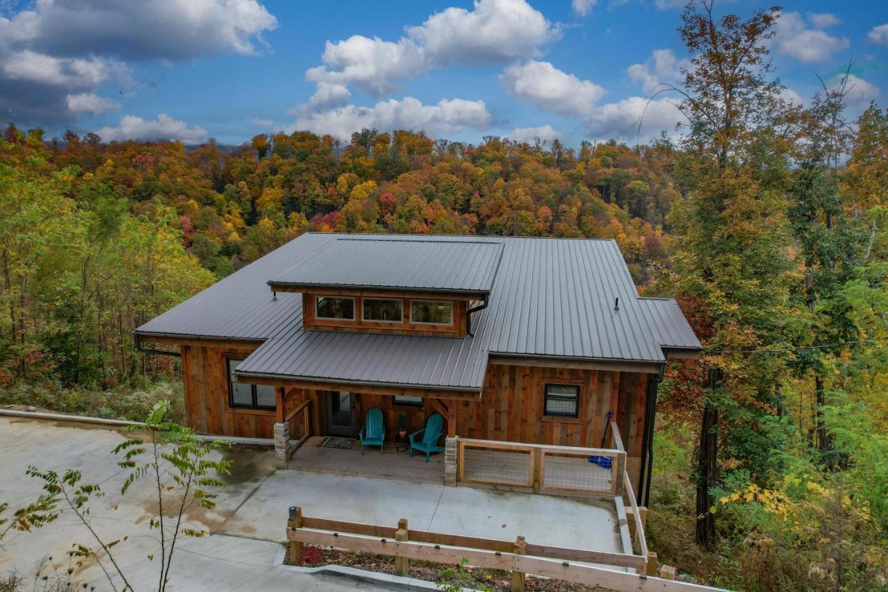 The Overlook - '21 Cabin - Gorgeous Unobstructed Views - Fire Pit Table - Gamerm - Hottub - Xbox - Lots Of Bears Gatlinburg Kültér fotó