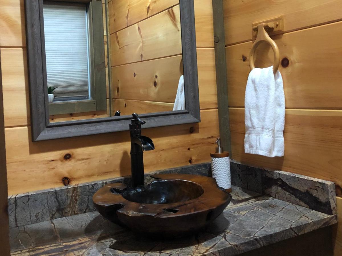 The Overlook - '21 Cabin - Gorgeous Unobstructed Views - Fire Pit Table - Gamerm - Hottub - Xbox - Lots Of Bears Gatlinburg Kültér fotó